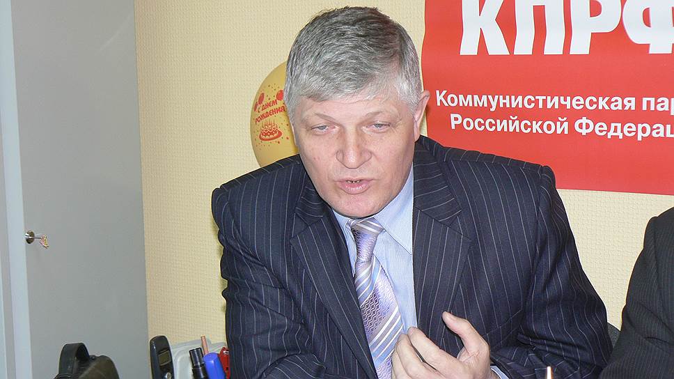 Депутат Сергей Афанасьев сомневается, что до конца будущего года удастся не нарастить дефицит бюджета